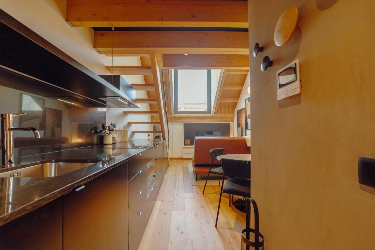 Elegant Downtown Apartment By Vacationy Porto Bagian luar foto