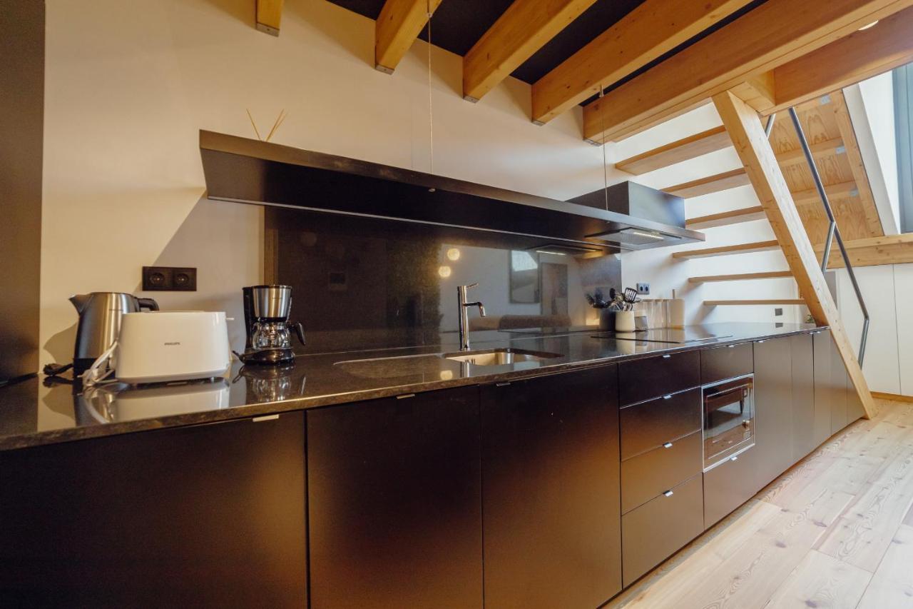 Elegant Downtown Apartment By Vacationy Porto Bagian luar foto