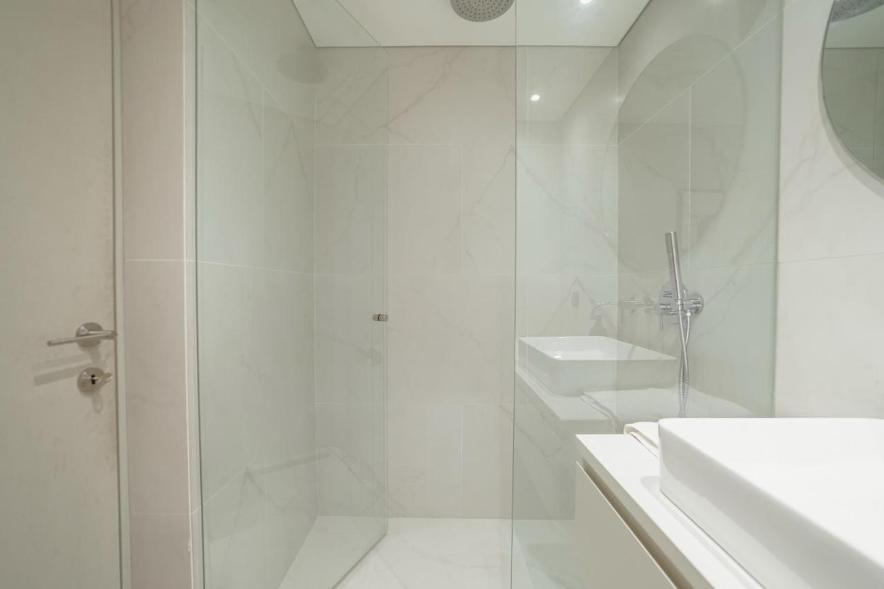 Elegant Downtown Apartment By Vacationy Porto Bagian luar foto